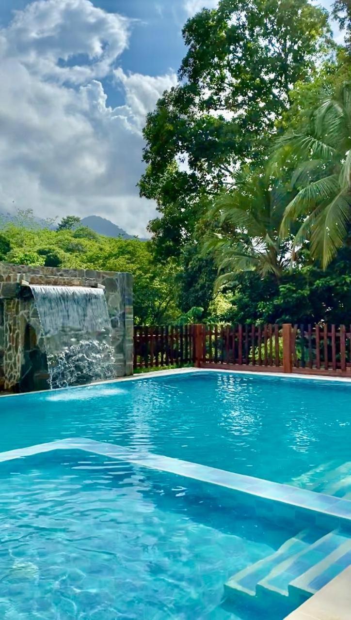 Arca Tayrona Restaurant & Hostal ロス・ナランホス エクステリア 写真