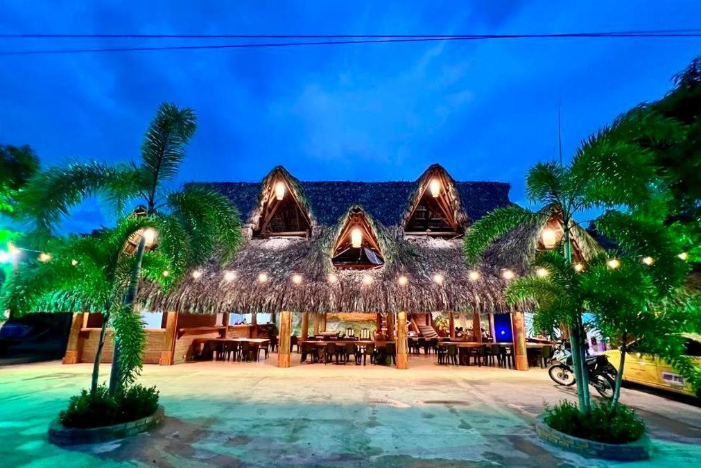 Arca Tayrona Restaurant & Hostal ロス・ナランホス エクステリア 写真