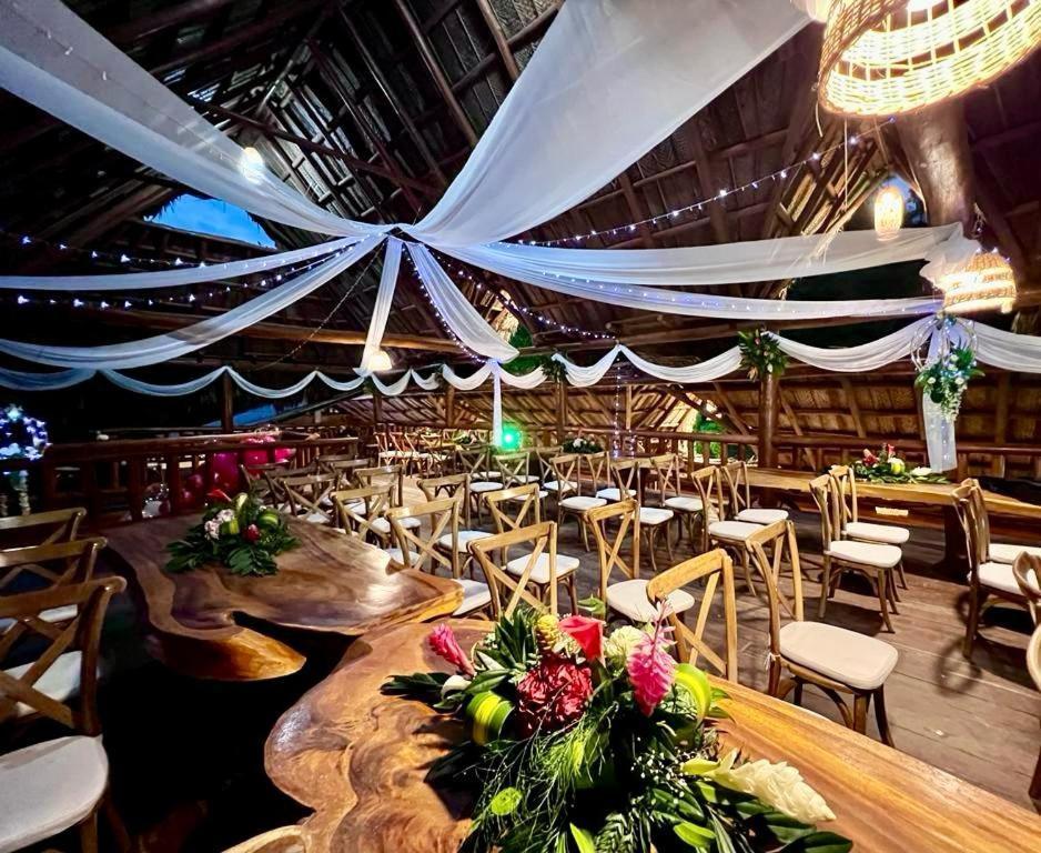 Arca Tayrona Restaurant & Hostal ロス・ナランホス エクステリア 写真