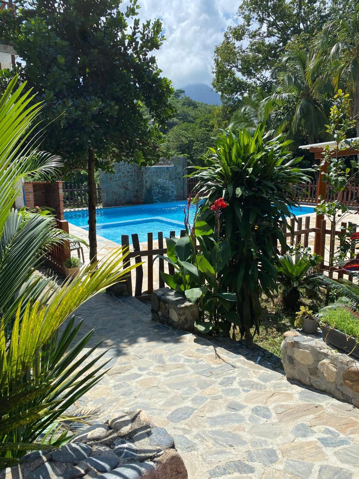 Arca Tayrona Restaurant & Hostal ロス・ナランホス エクステリア 写真